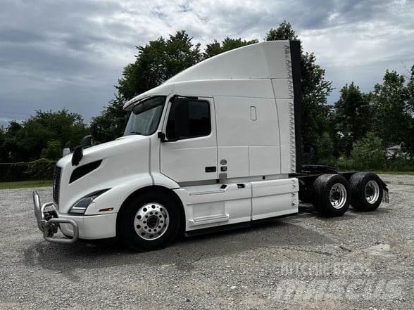 Volvo VNR64T640 Autotractoare