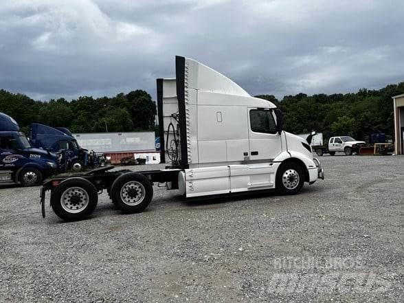 Volvo VNR64T640 Autotractoare
