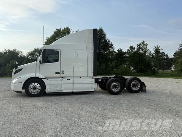 Volvo VNR64T640 Autotractoare