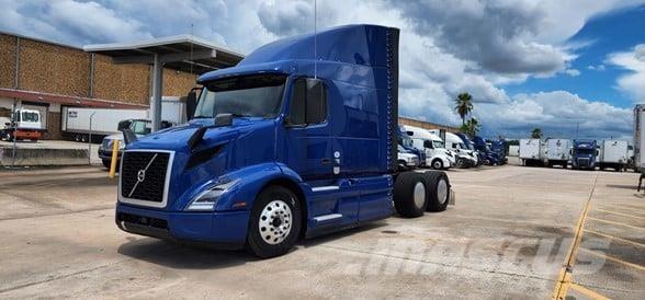 Volvo VNR64T640 Autotractoare