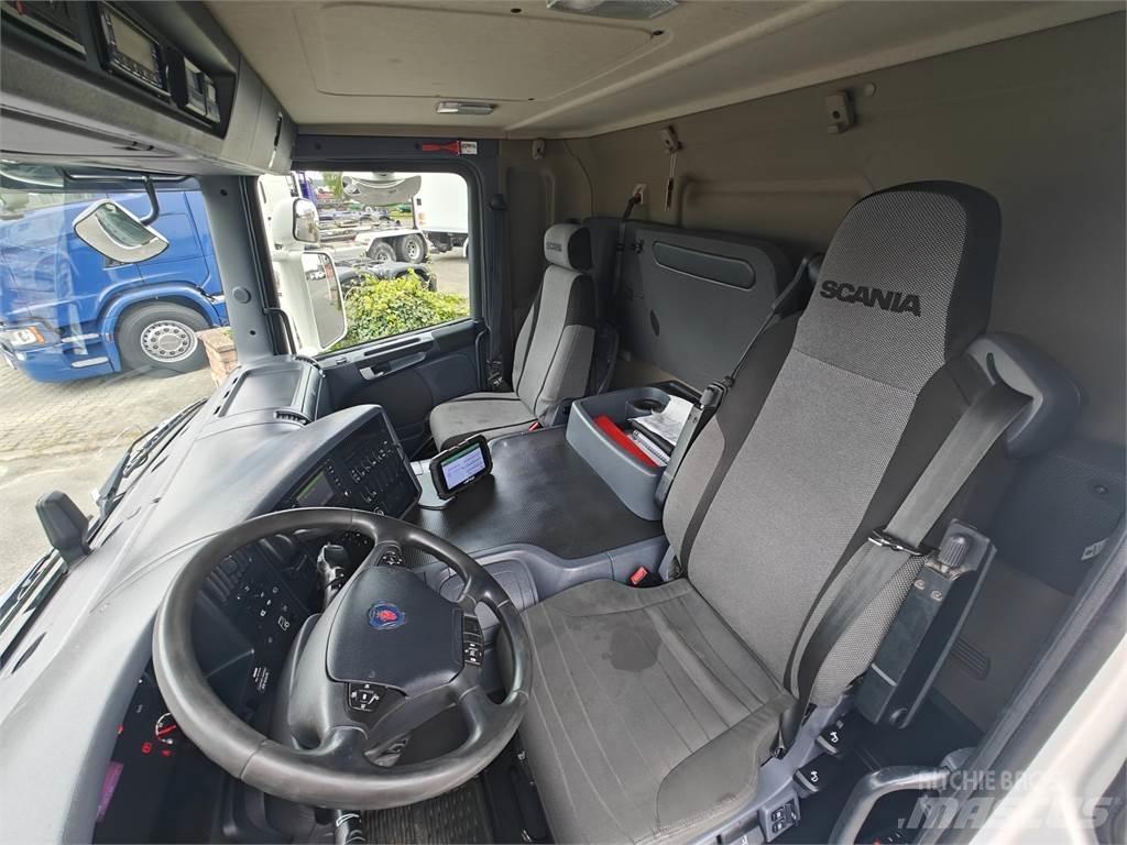 Scania P410 Camion cu control de temperatura