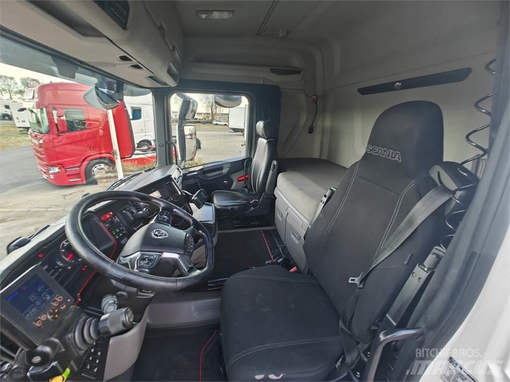 Scania R580 Camion cu carlig de ridicare