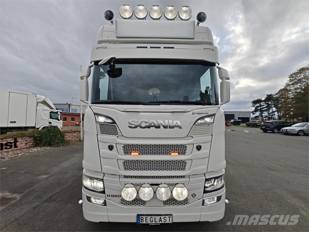 Scania R660 Camion cu carlig de ridicare