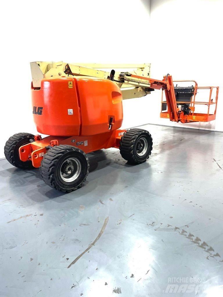 JLG 450AJ Nacele cu brat articulat