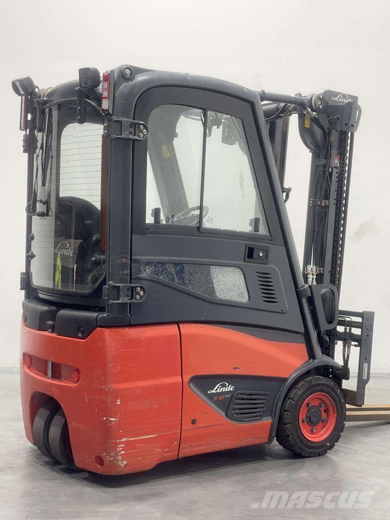 Linde E12-02-386 Stivuitor electric