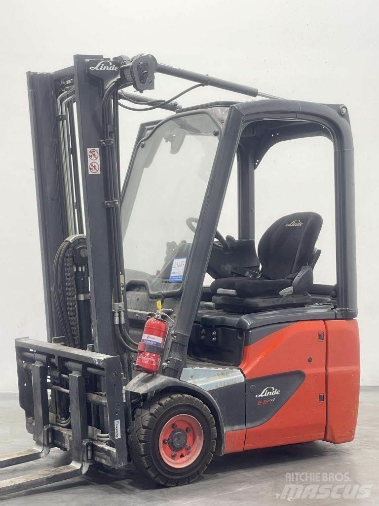 Linde E12-02-386 Stivuitor electric