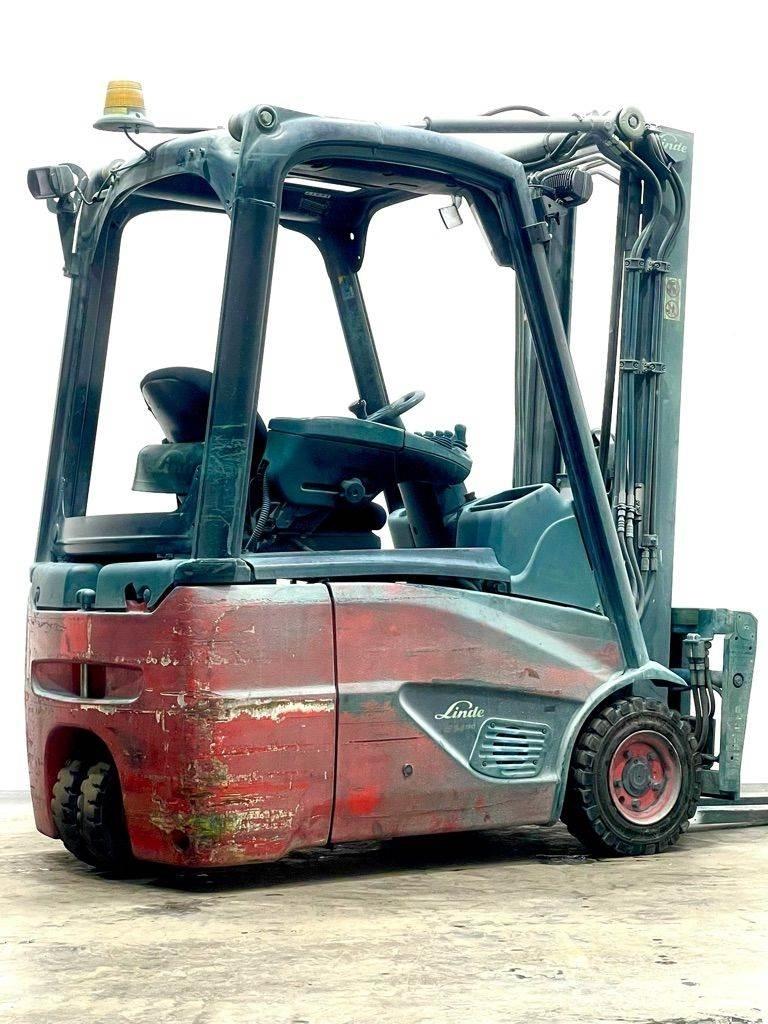 Linde E14-386-EVO Stivuitor electric
