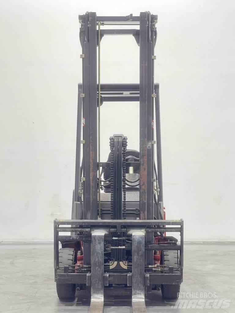 Linde E15Z-02-324 Stivuitor electric