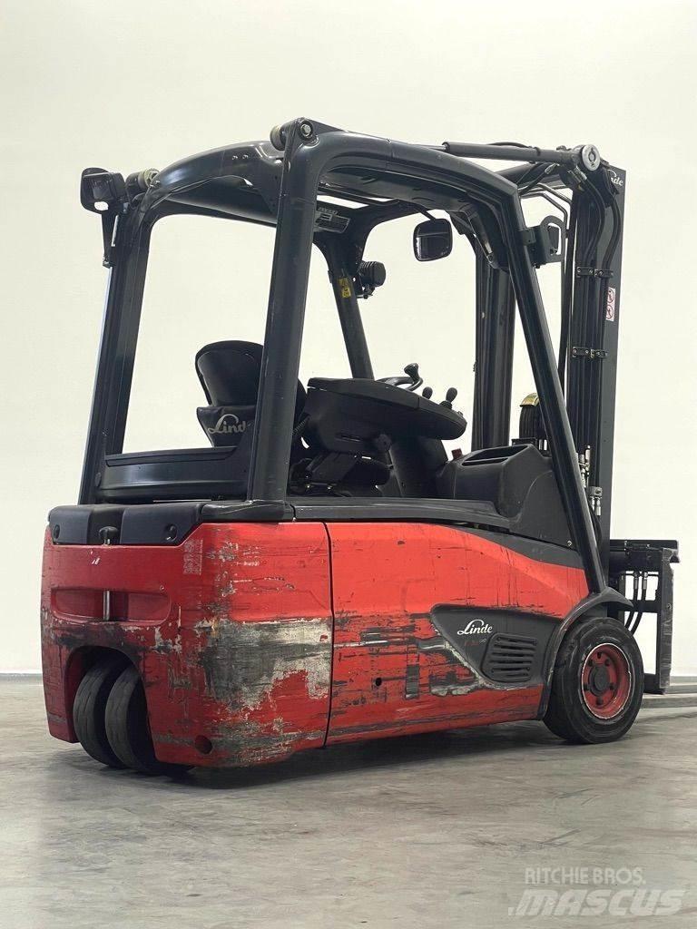 Linde E16L-386-EVO Stivuitor electric