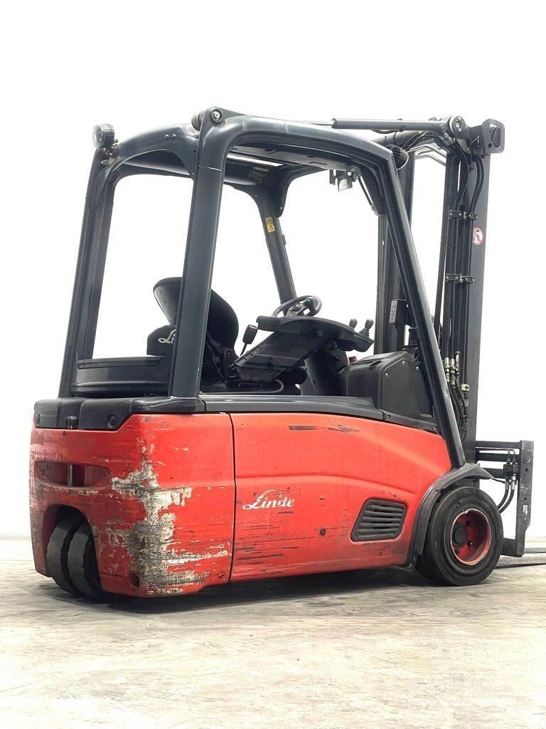 Linde E18L-386 Stivuitor electric