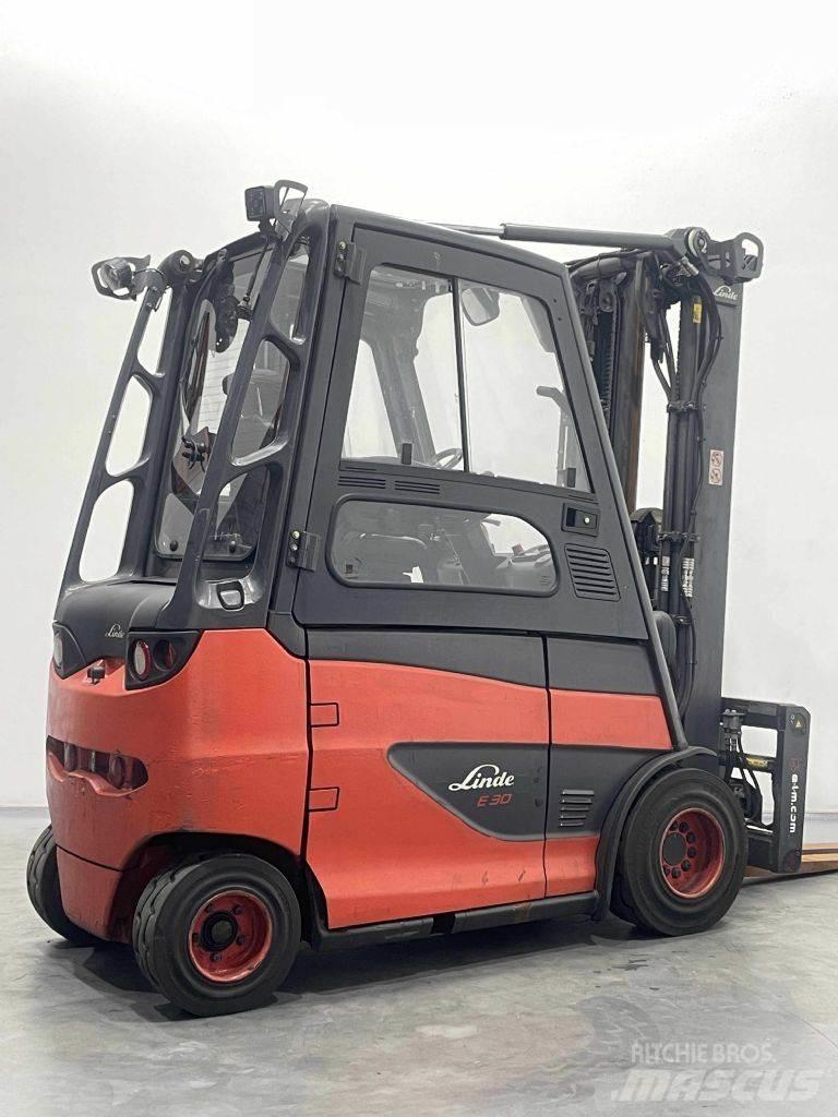 Linde E30H-01/600-387 Stivuitor electric