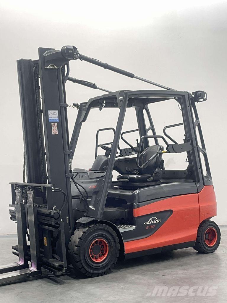Linde E30L-01-387 Stivuitor electric