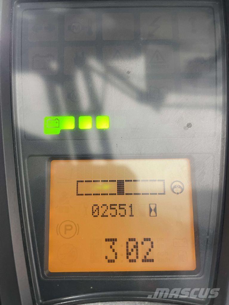 Linde E50HL-01-388 Stivuitor electric