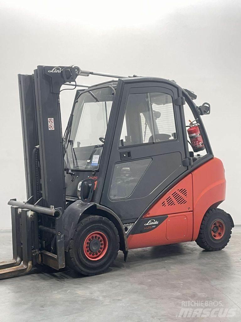 Linde H25D-02/600-393 Stivuitor diesel