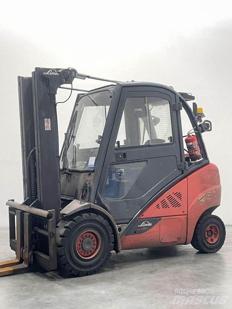 Linde H25D-02/600-393 Stivuitor diesel