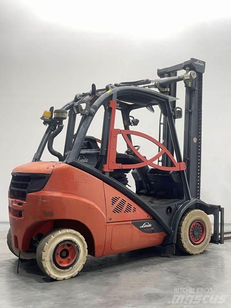 Linde H30D-02-393 Stivuitor diesel