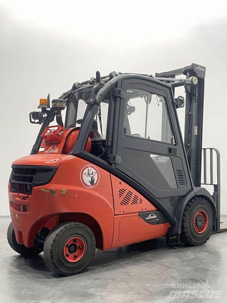 Linde H30T-02-393 Stivuitor GPL