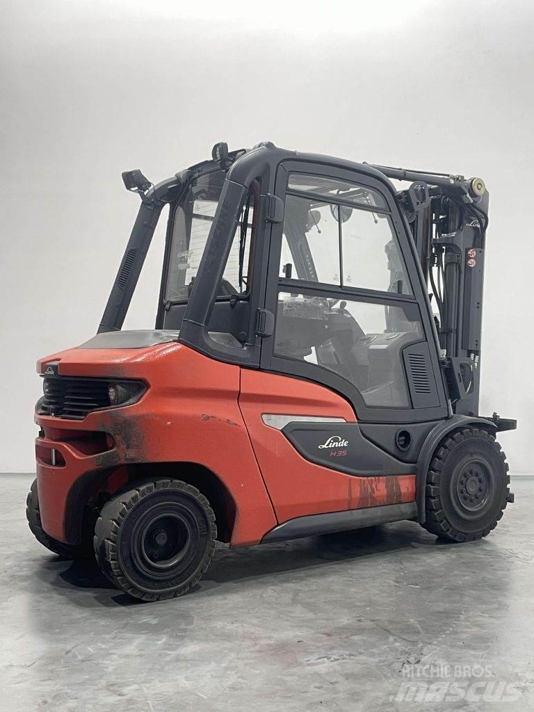 Linde H35D-01-1202 Stivuitor diesel