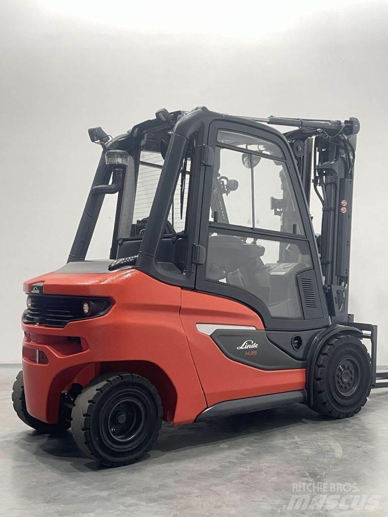 Linde H35D-01-1202 Stivuitor diesel
