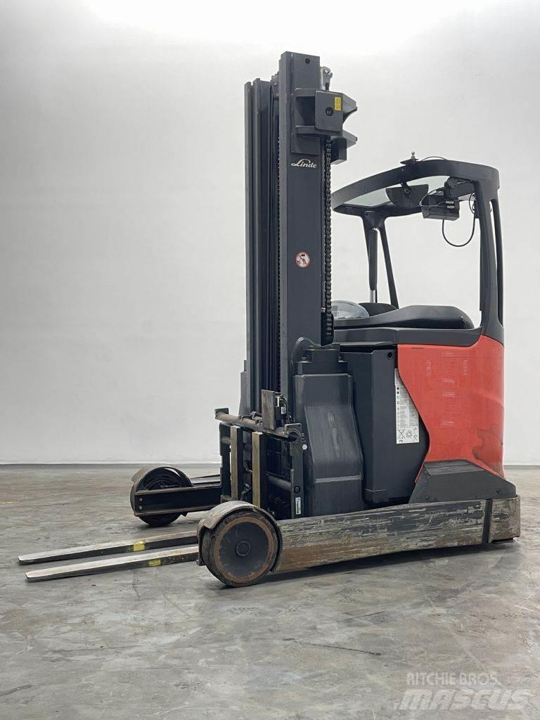 Linde R20-01-1120 Stivuitor cu catarg retractabil