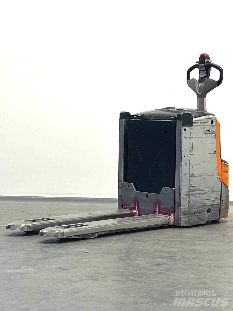 Still EXU-H20 Transpaleta manuala
