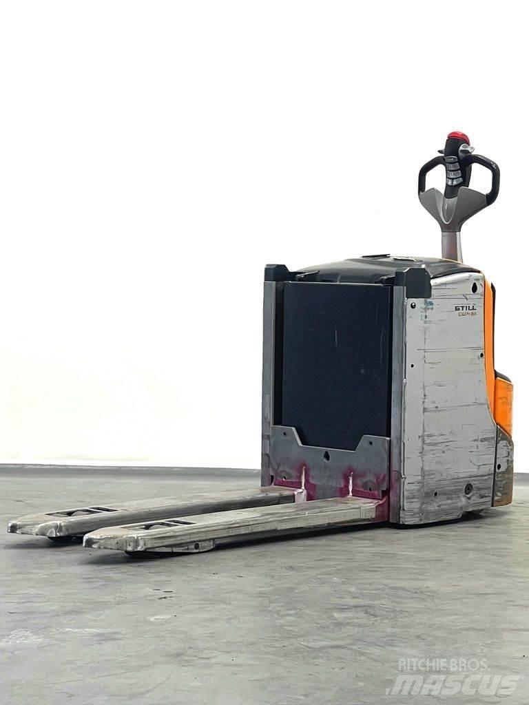 Still EXU-H20 Transpaleta manuala
