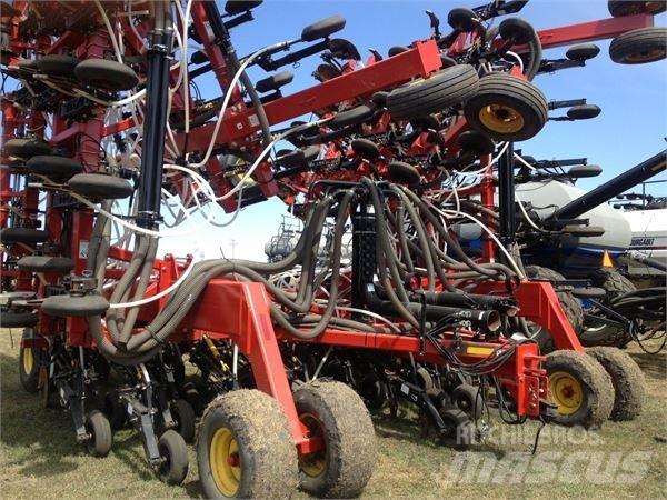Bourgault 3310 Perforatoare