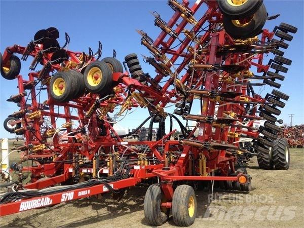 Bourgault 5710 Perforatoare