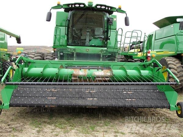 John Deere S680 Combine de secerat