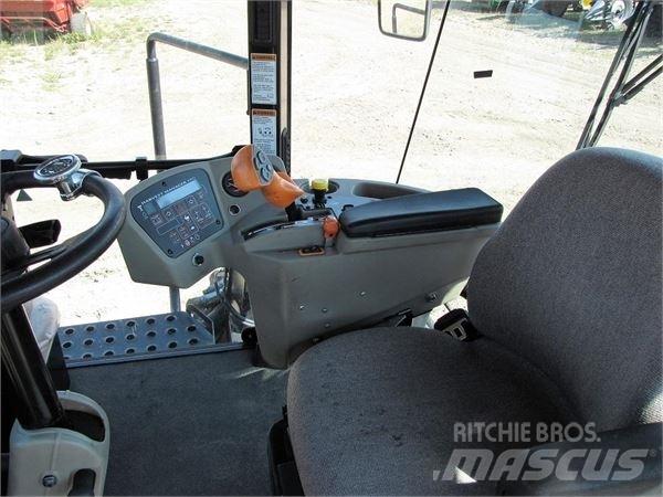 MacDon M150 Utilaj de răvăşit fân