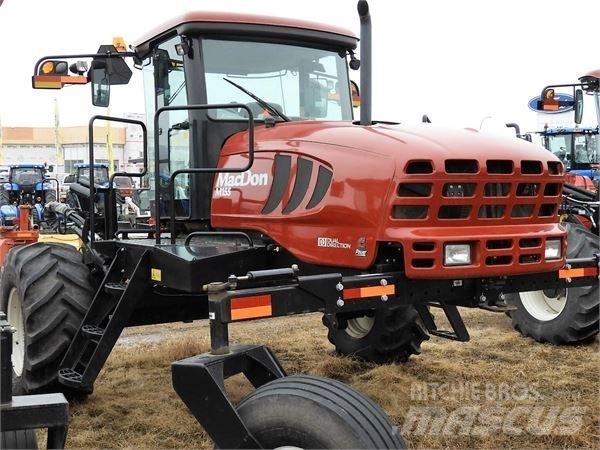 MacDon M155 Utilaj de răvăşit fân