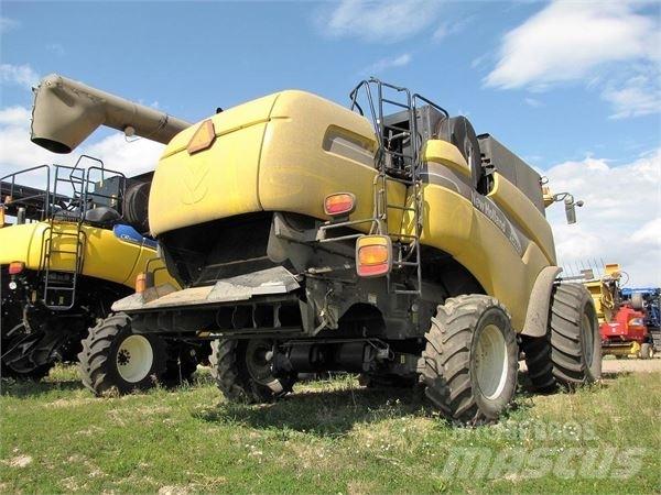New Holland CX860 Combine de secerat