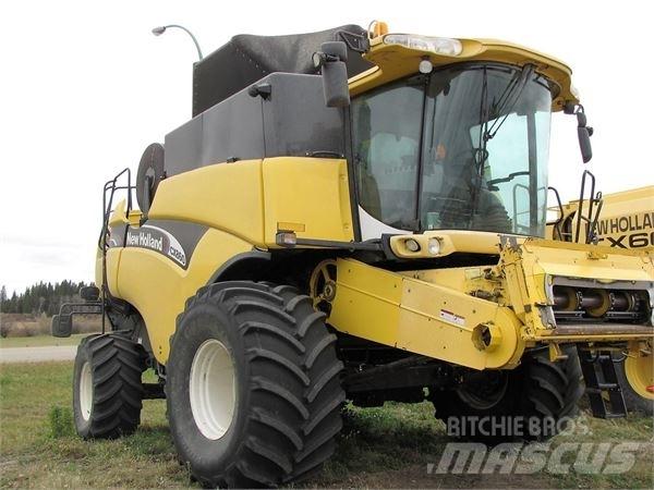 New Holland CX860 Combine de secerat