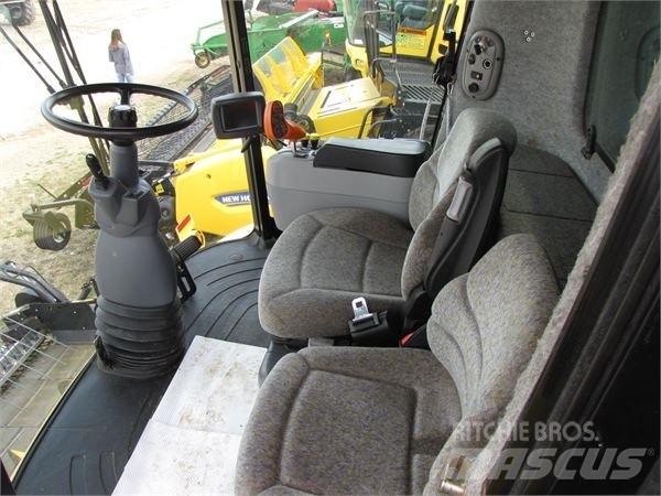 New Holland CX860 Combine de secerat