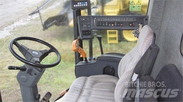 New Holland TX66 Combine de secerat