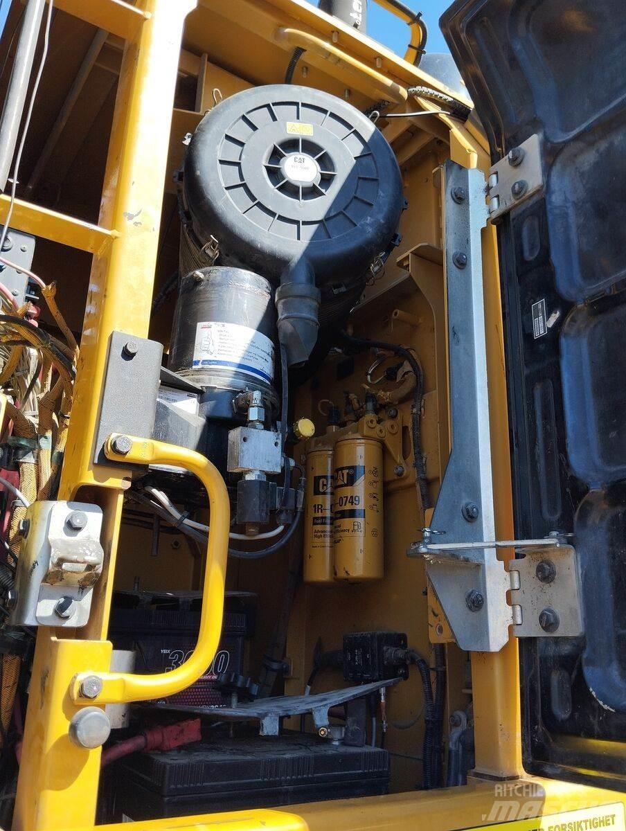 CAT 340F Excavatoare pe șenile
