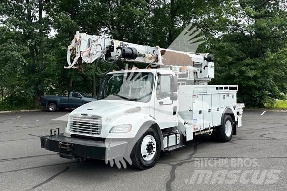 Altec DM47BTR Platforme aeriene montate pe camion