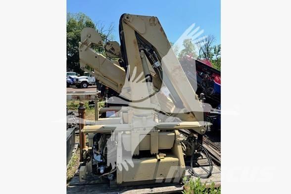 Hiab 8108-2 Macarale forestiere