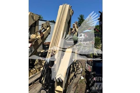 Hiab 8108-2 Macarale forestiere
