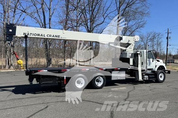 National 800D Camioane cu macara