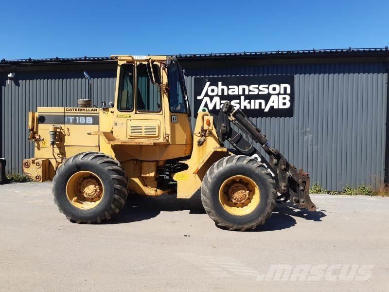 CAT IT 18B STORA BM Incarcator pe pneuri