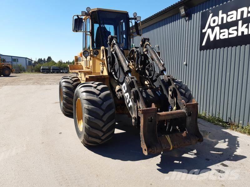 CAT IT 18B STORA BM Incarcator pe pneuri