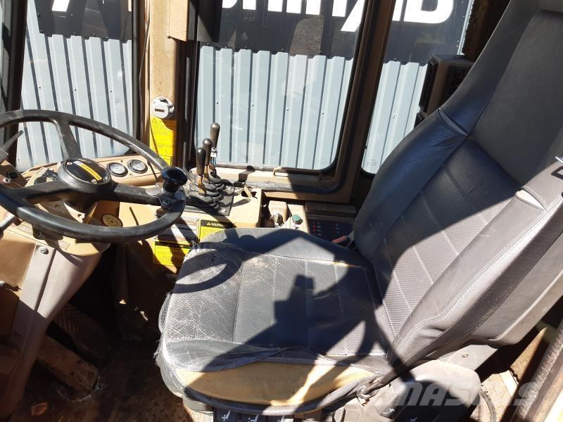 CAT IT 18B STORA BM Incarcator pe pneuri