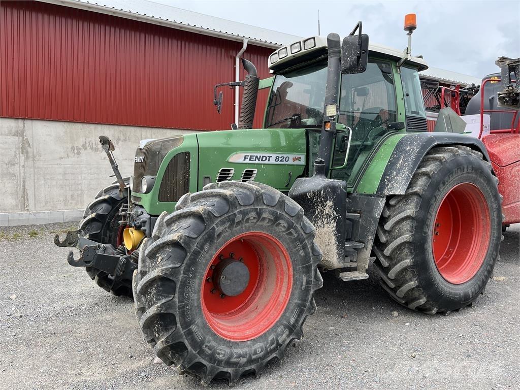 Fendt 820 TRAKTOR Tractoare
