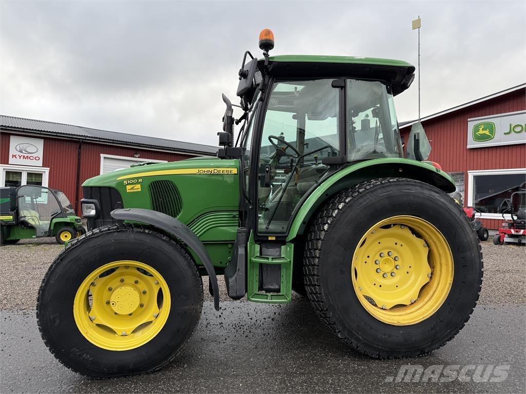 John Deere 5100R Tractoare