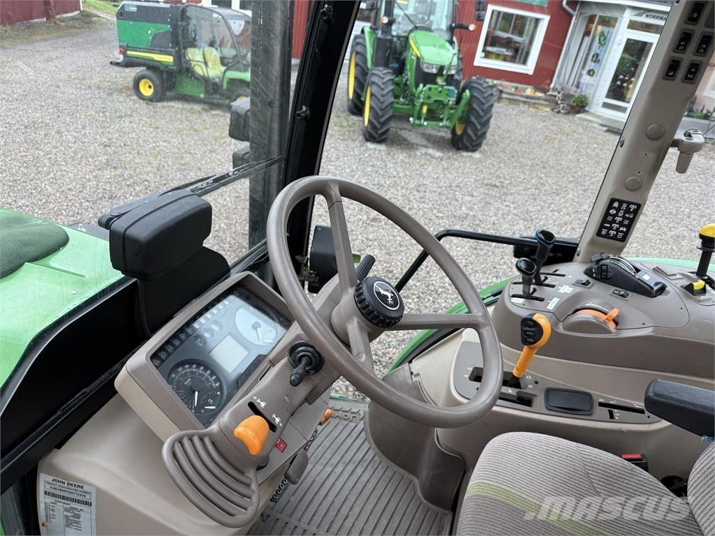 John Deere 5100R Tractoare