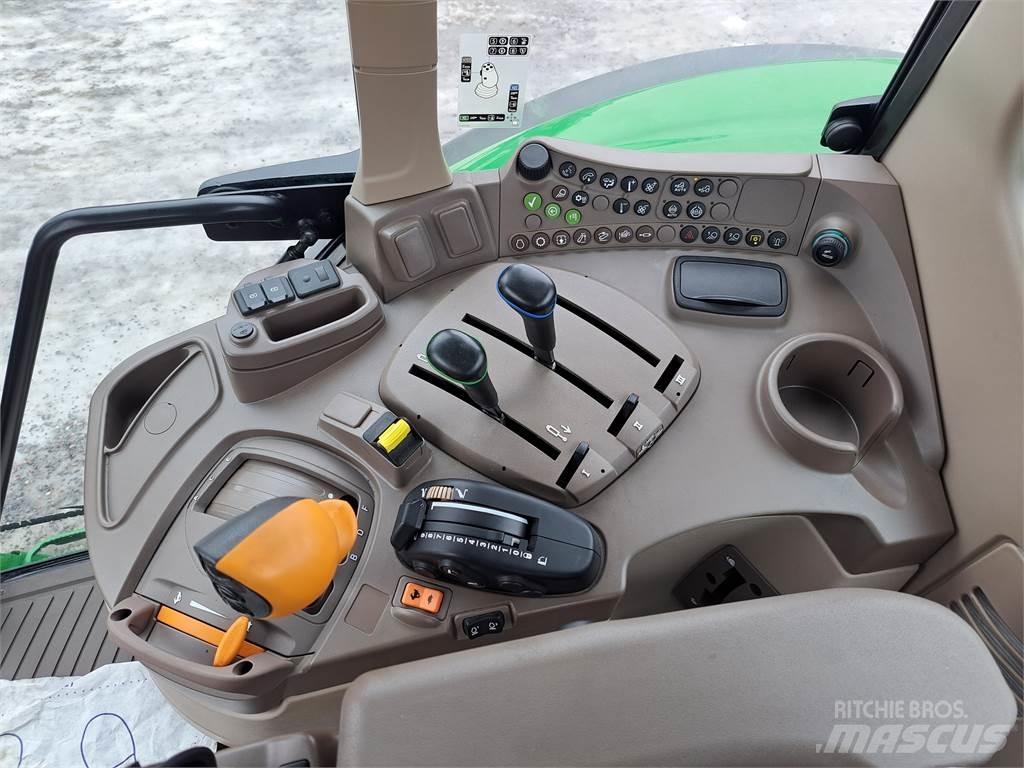 John Deere 6090M Tractoare