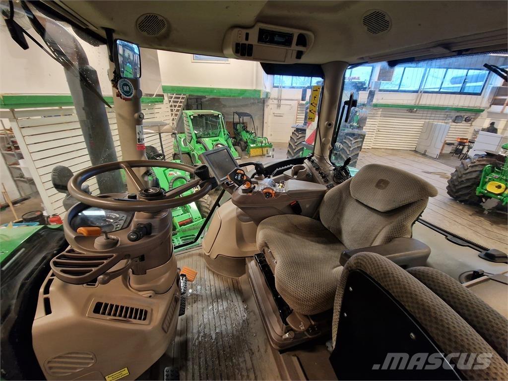 John Deere 6215R Tractoare