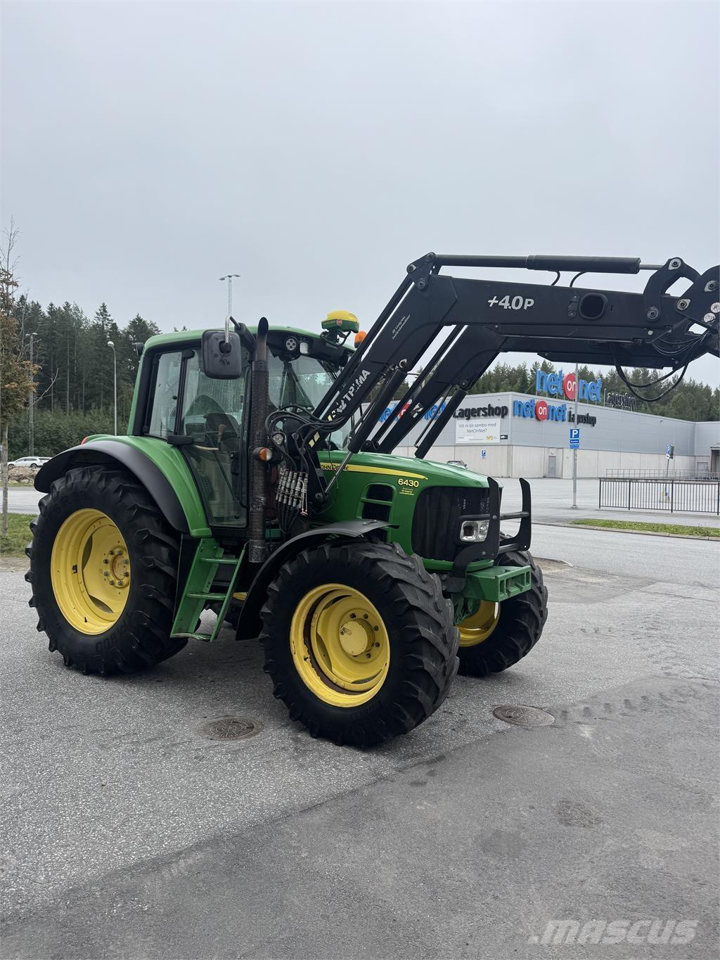 John Deere 6430 Premium Tractoare