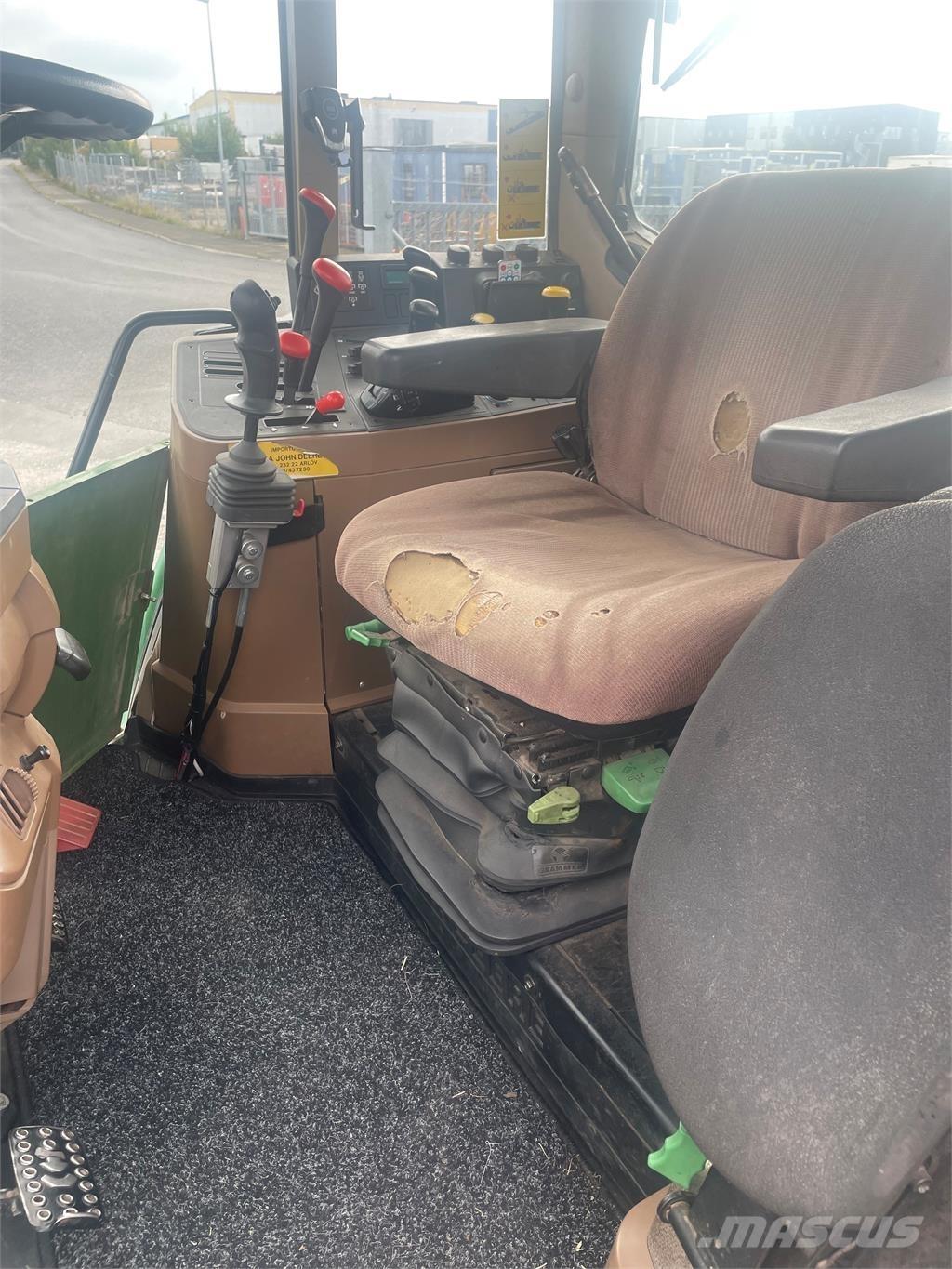 John Deere 6900 TRAKTOR Tractoare